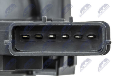 Broasca usa Nissan Patrol Y62, stanga fata